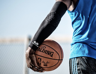 Does a Compression Sleeve Actually Work for Athletes?